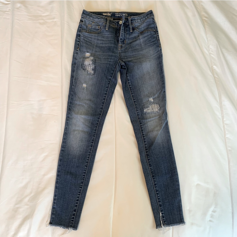 Damage Jeans